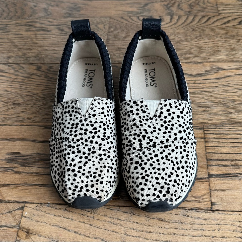 TOMS Girls Slip-On Sneaker Size 12.5